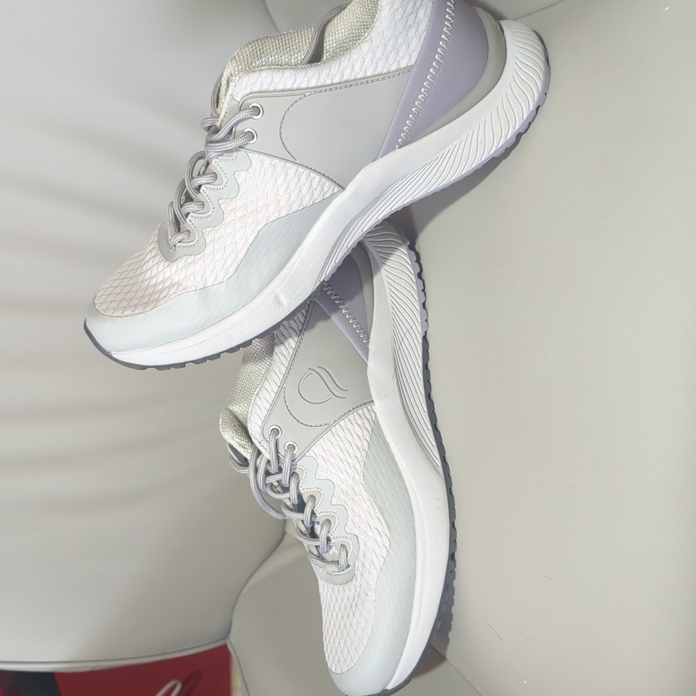 Strole Soft Stride walking shoes